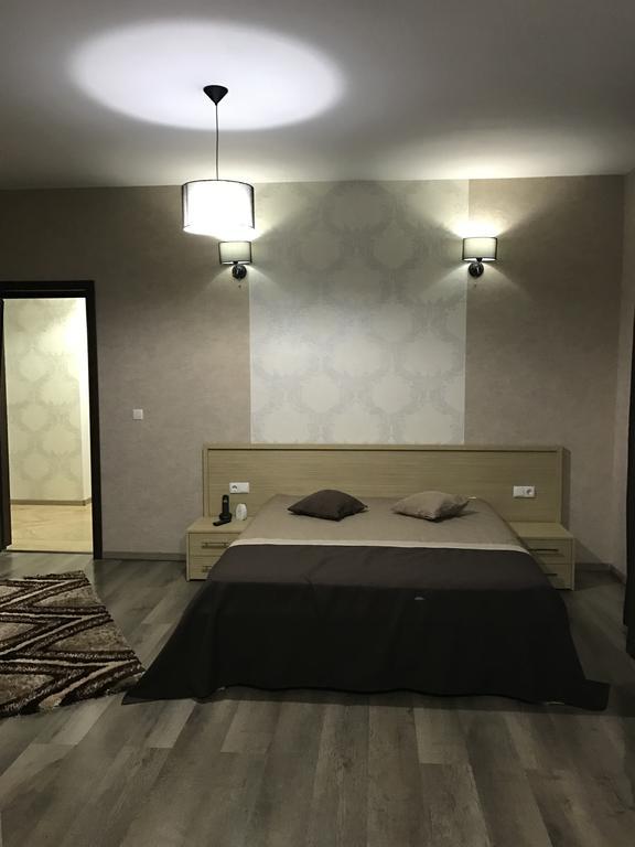 Pensiunea Luminita Târgu Jiu Exteriör bild