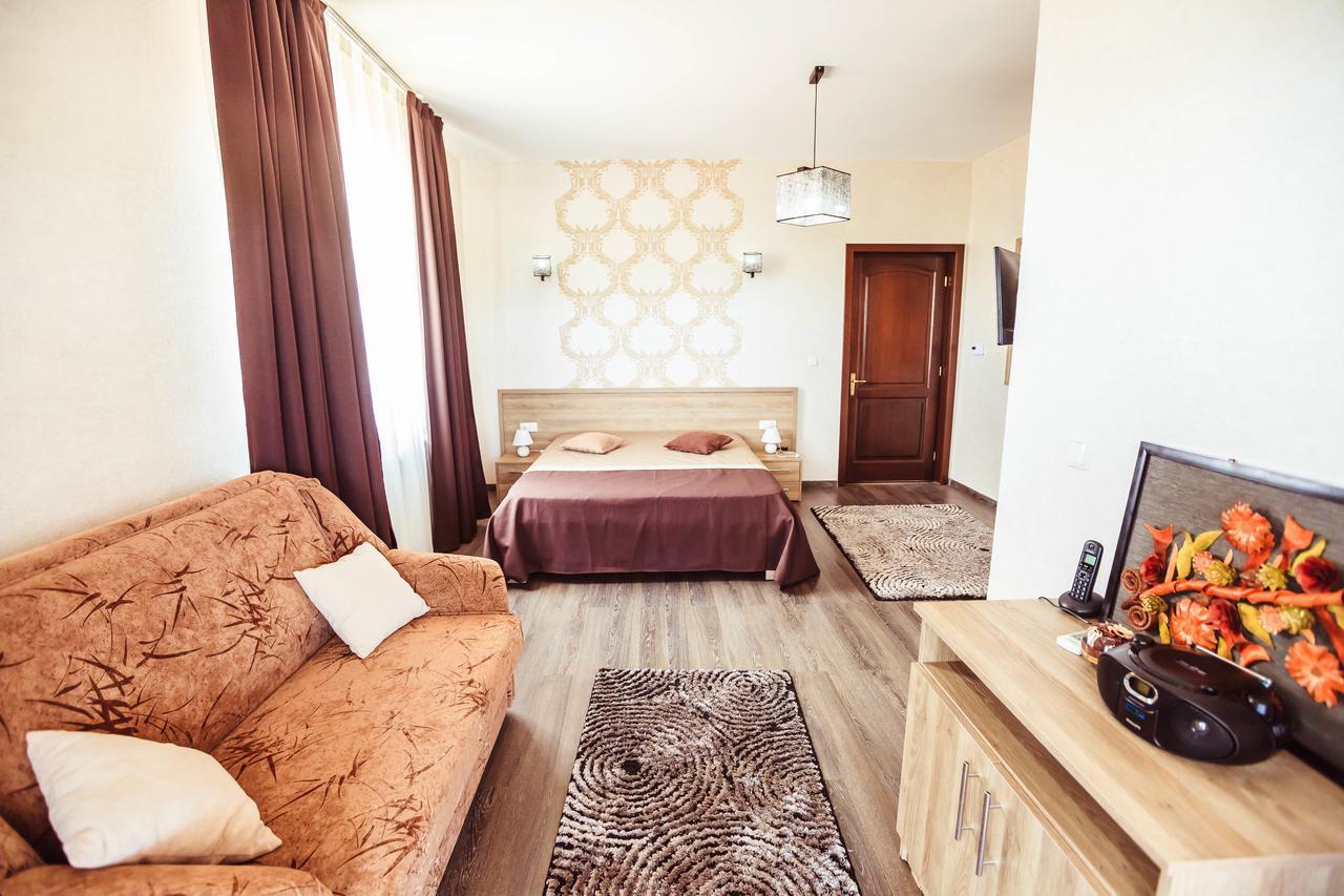 Pensiunea Luminita Târgu Jiu Exteriör bild
